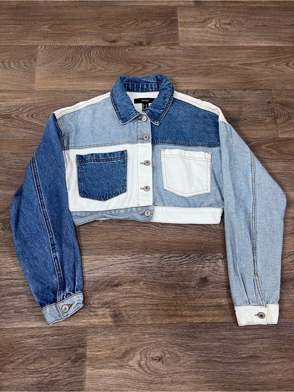 Forever 21 Two-Tone Patchwork Cropped Denim Jacket - Blue & Light Blue/A455 - Picture 2 of 5